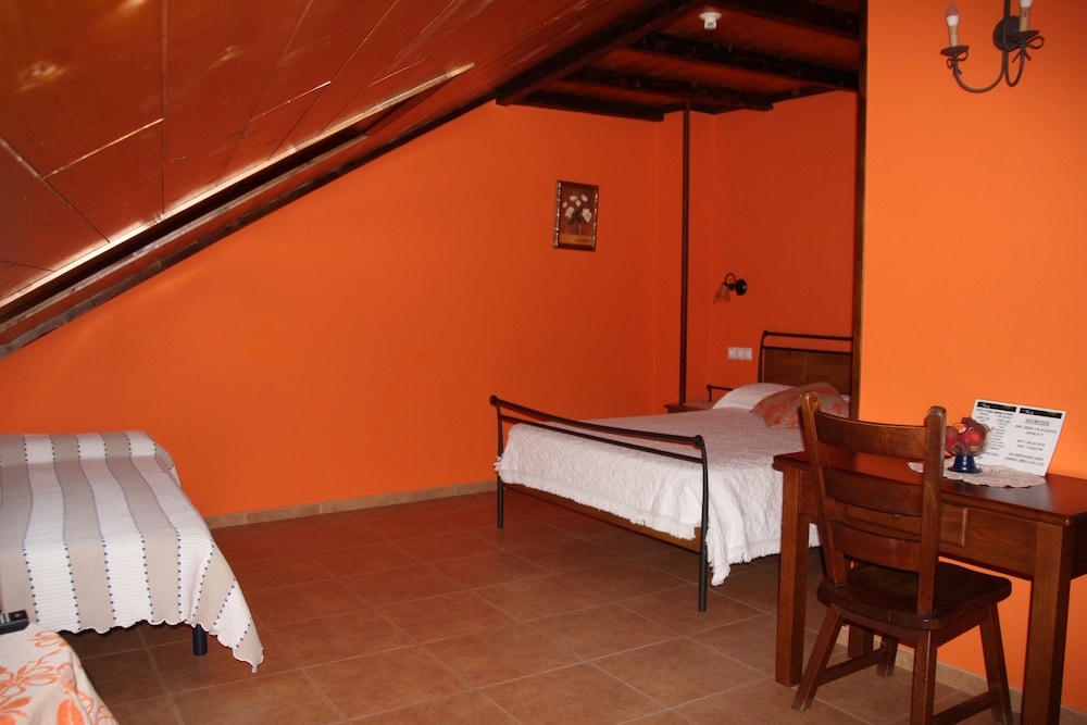Triple Room photo 2