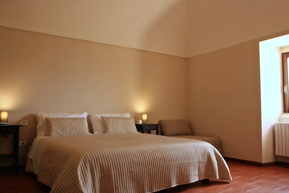 Superior Triple Room photo 2
