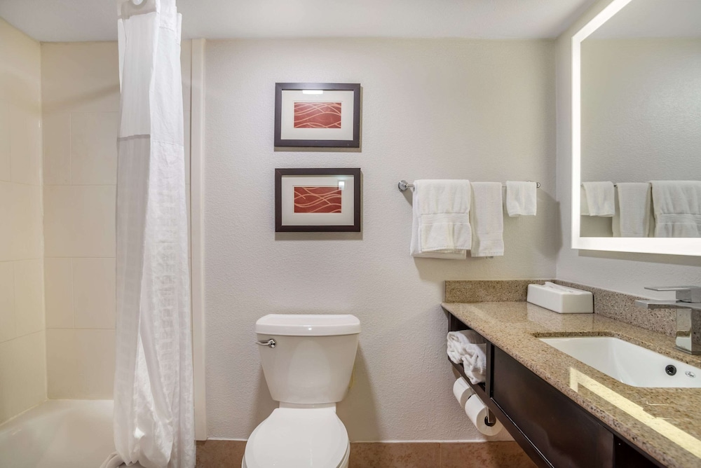 Business Suite, Multiple Beds, Non Smoking - Photo 2