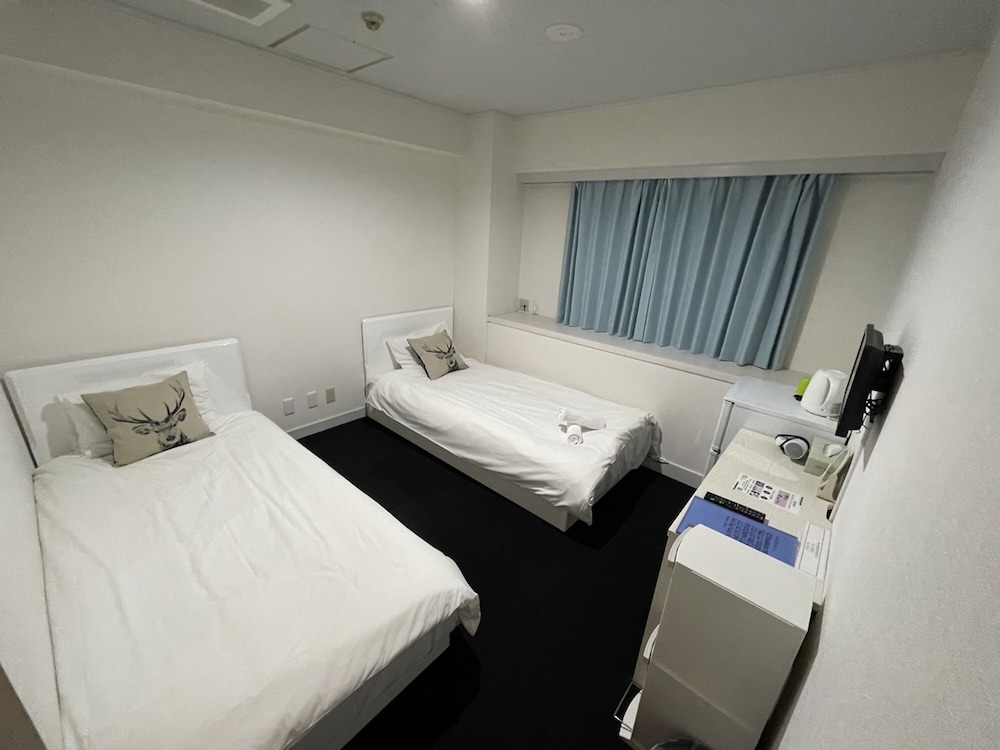 Twin Room, Non Smoking photo 1