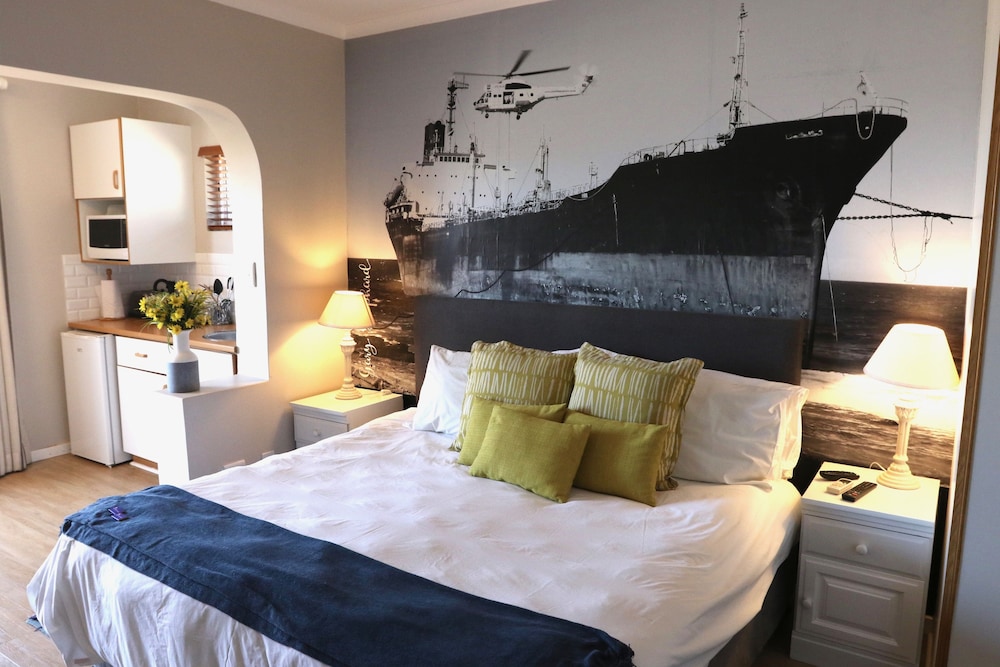 Standard Double Room, 1 Bedroom, Partial Sea View (Puma Room)