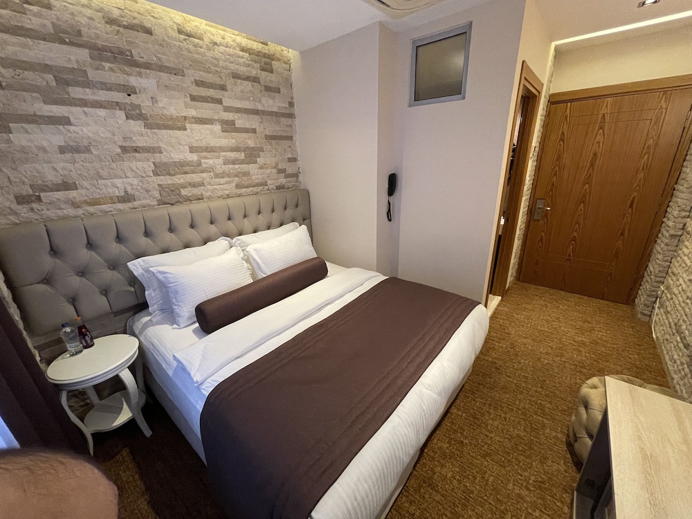 Standard Double Room photo 2