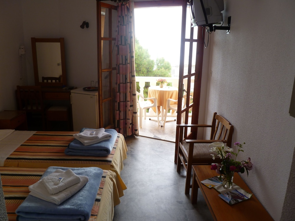 Standard Room photo 1