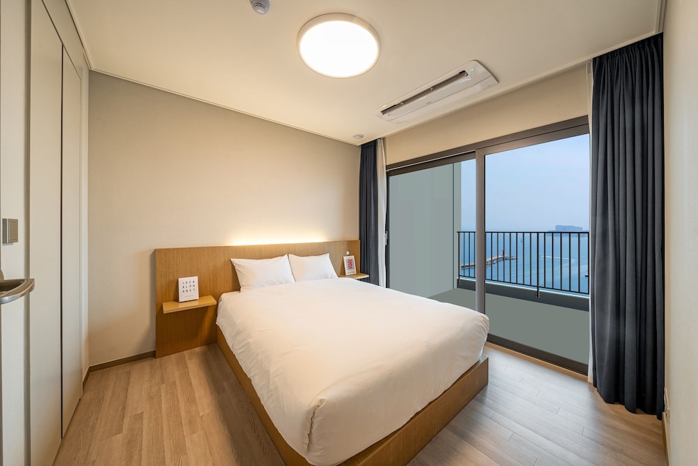 Panorama Ocean View Penthouse Family - Photo 3