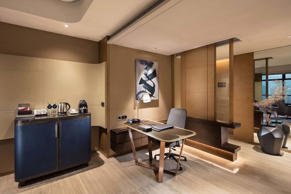 Deluxe Suite, 1 Bedroom photo 2