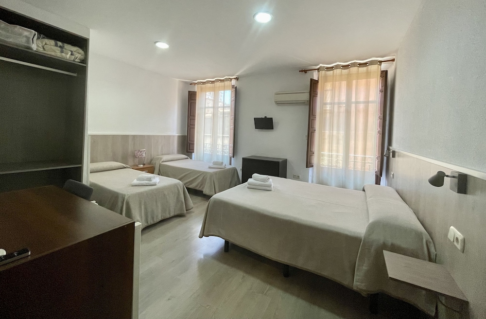 Quadruple Room photo 3