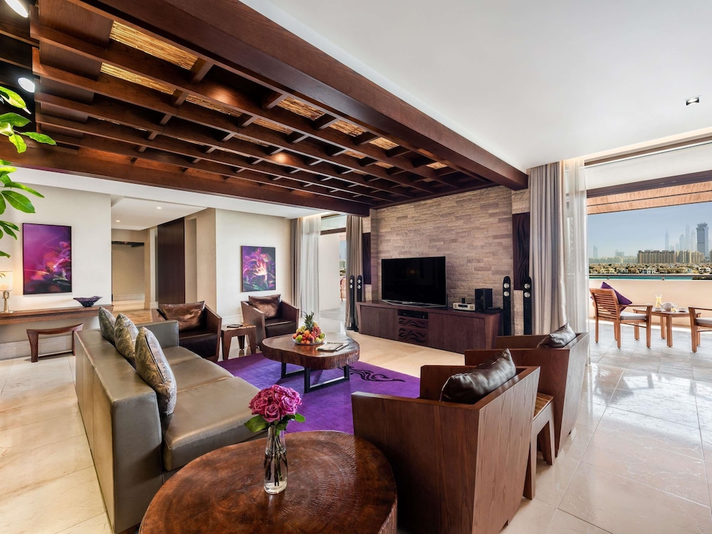 Suite, 4 Bedrooms, Terrace (The Palm) thumbnail 6