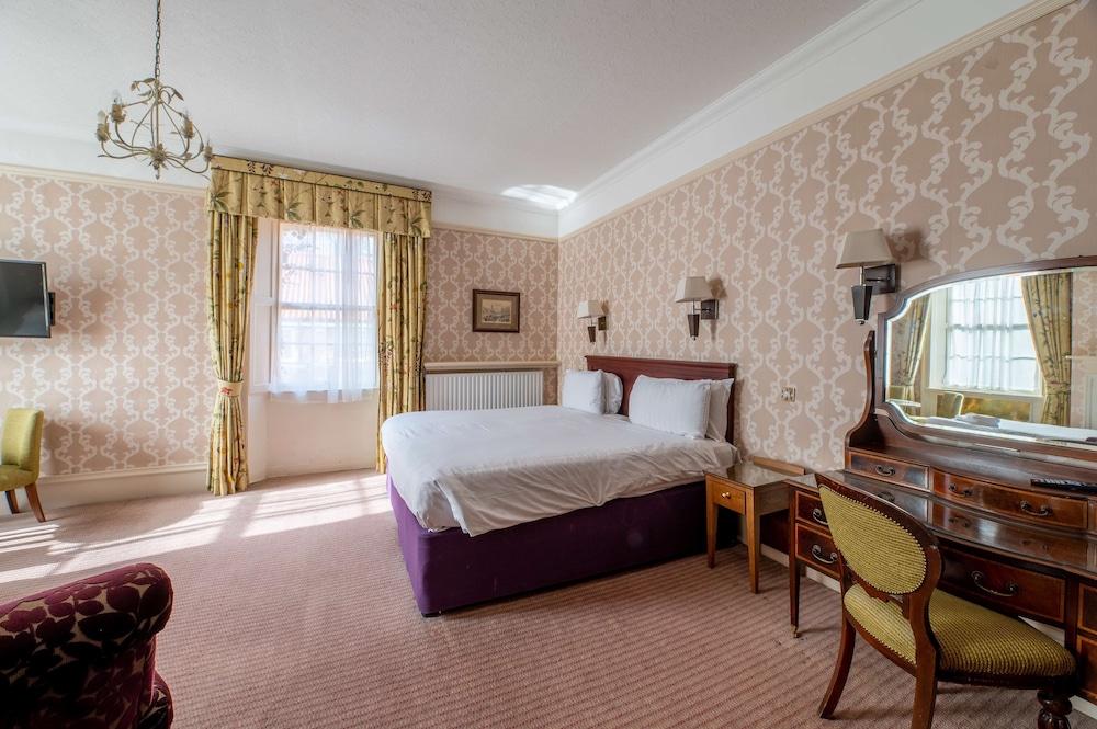Standard Room, Multiple Beds, Non Smoking - Photo 5