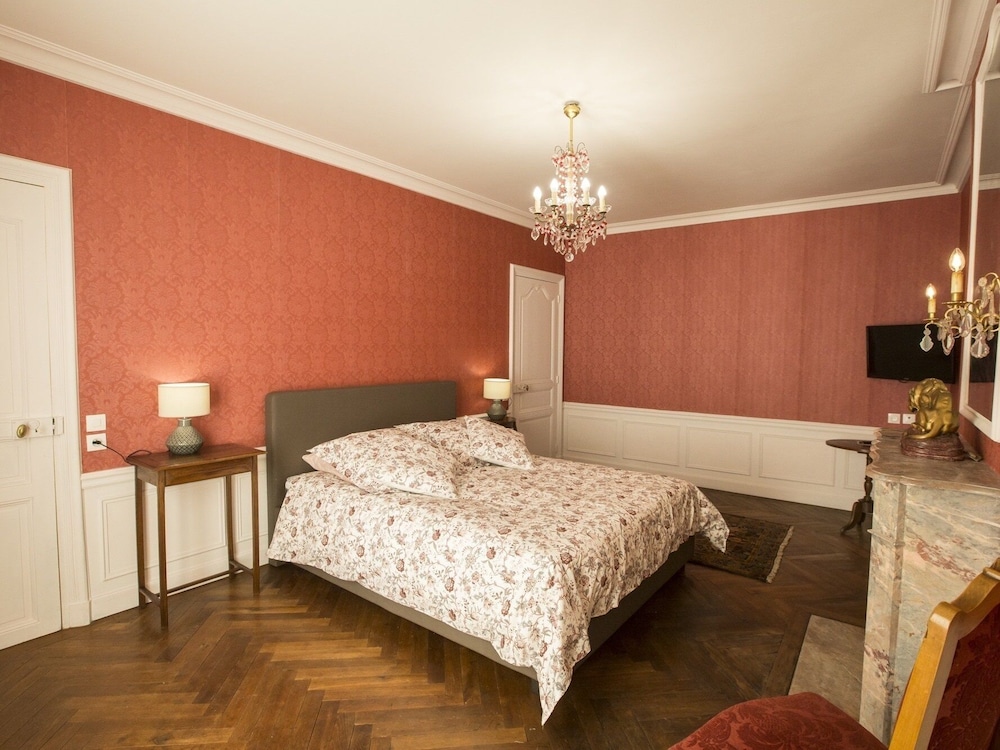 Comfort Suite, Ensuite, Park View - Photo 1