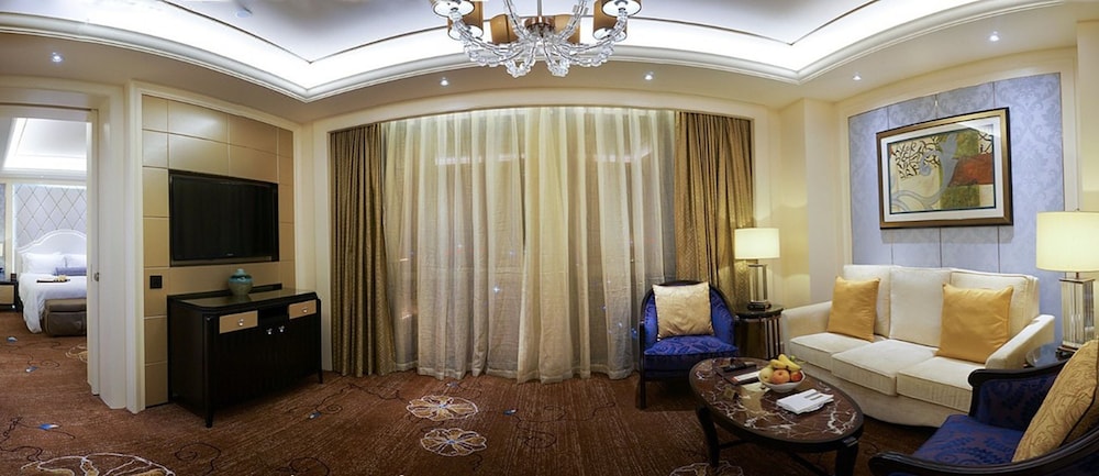 Executive Suite photo 3