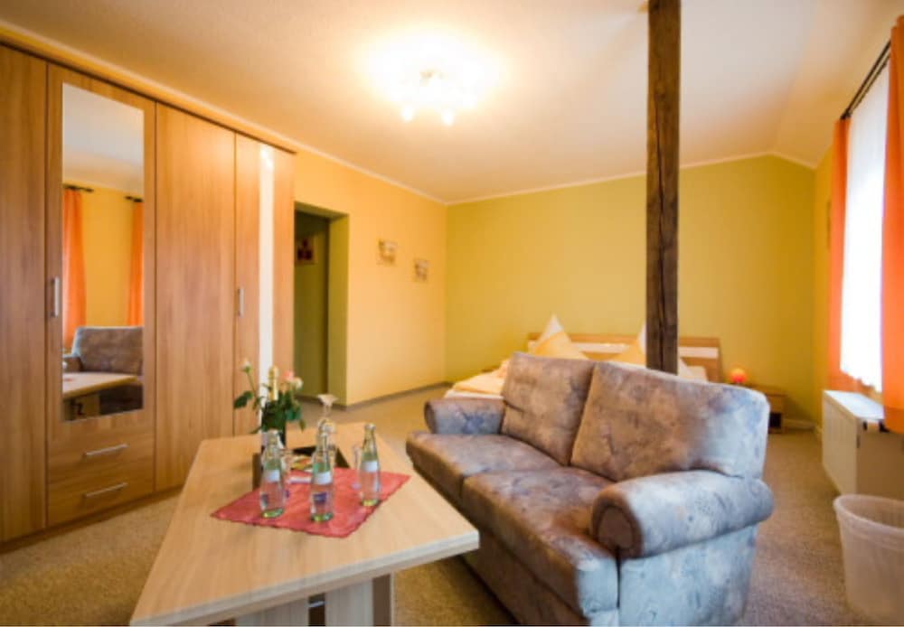 Double Room photo 3