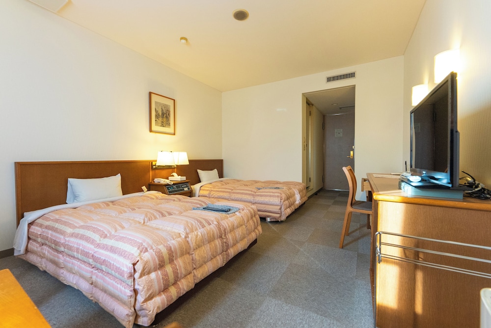 Twin Room, Smoking photo 2
