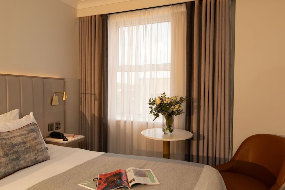 Club Double Room thumbnail 5