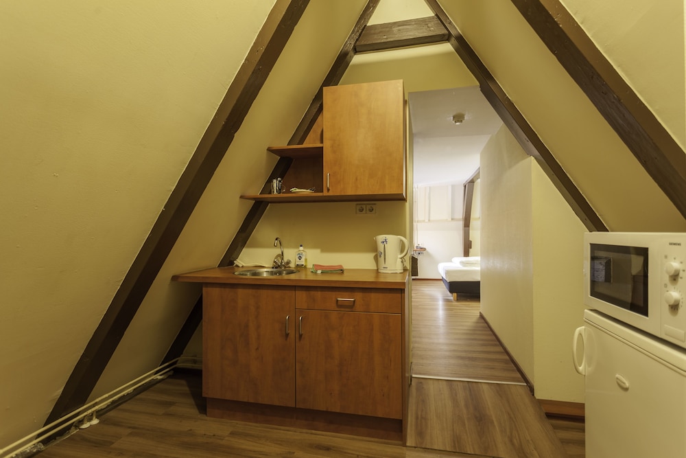 Apartment, 1 Bedroom, City View thumbnail 5