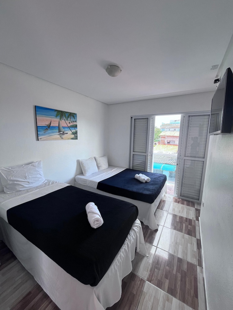 Economy Triple Room