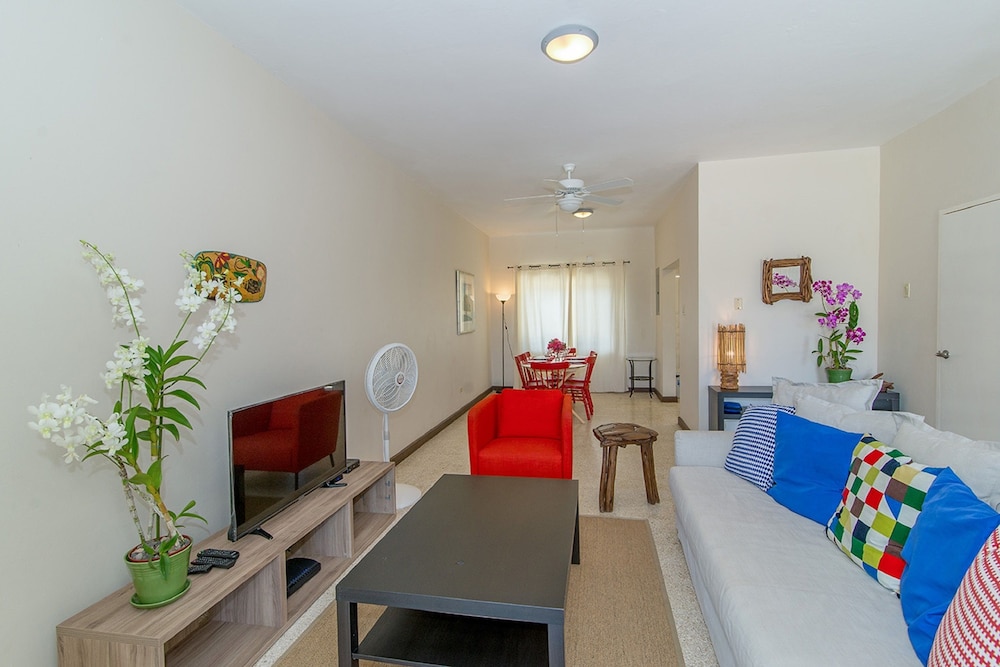 Deluxe Townhome, 2 Bedrooms, Sea View, Poolside photo 1