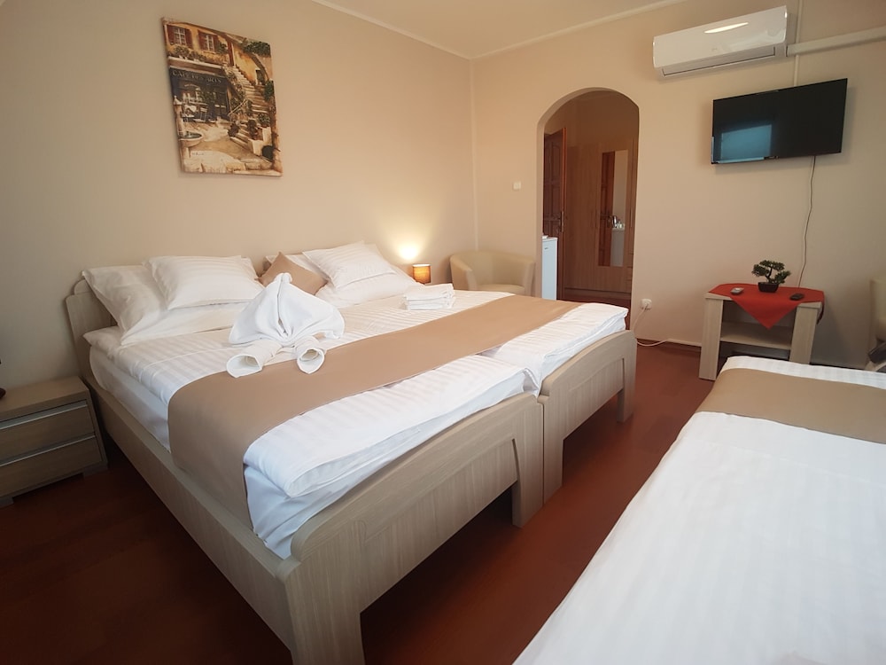 Superior Room, City View photo 2