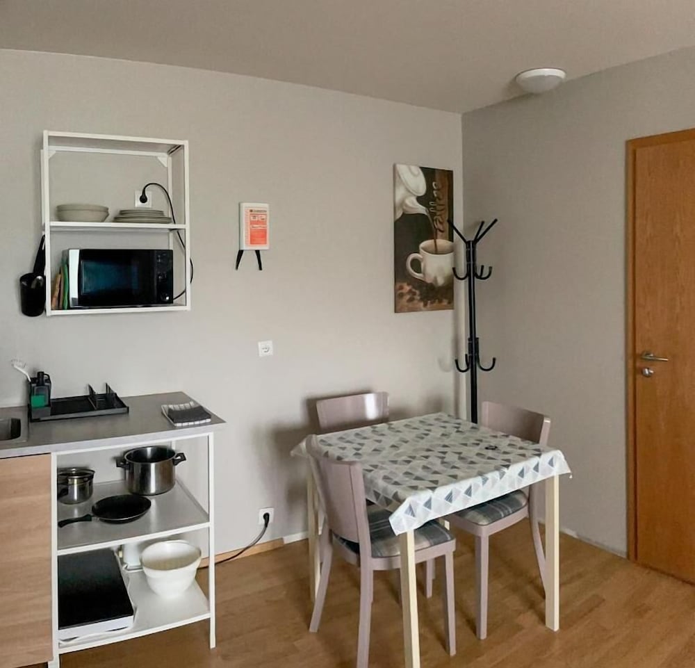 1 bedroom/studio apartment photo 3