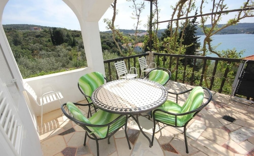 Apartment (Janja - terrace and sea view - A2(4+1)