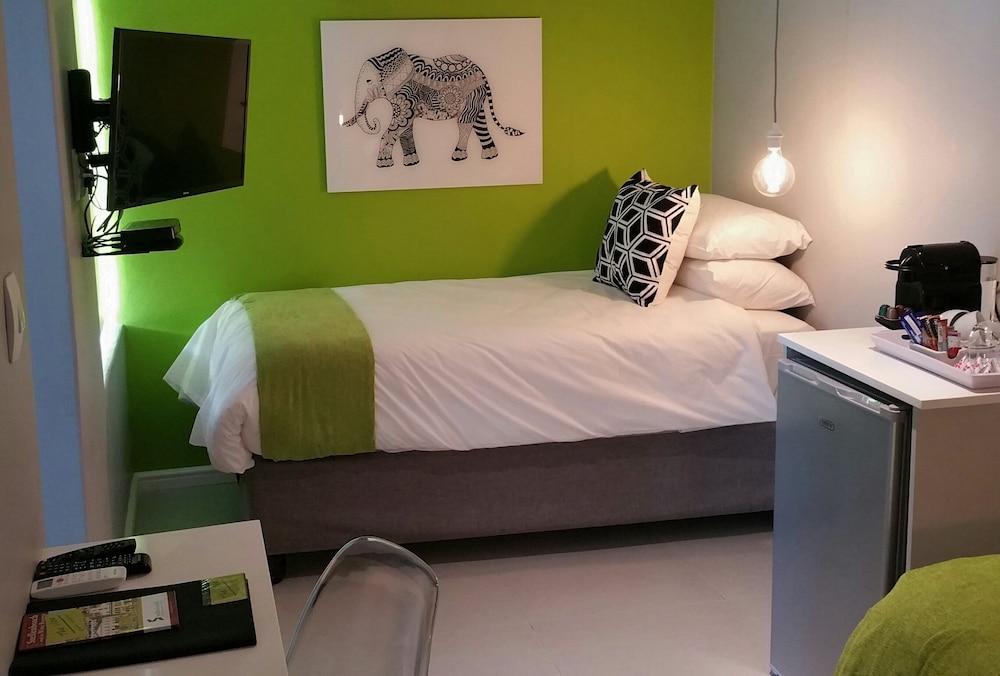 Studio 5 - Twin Room
