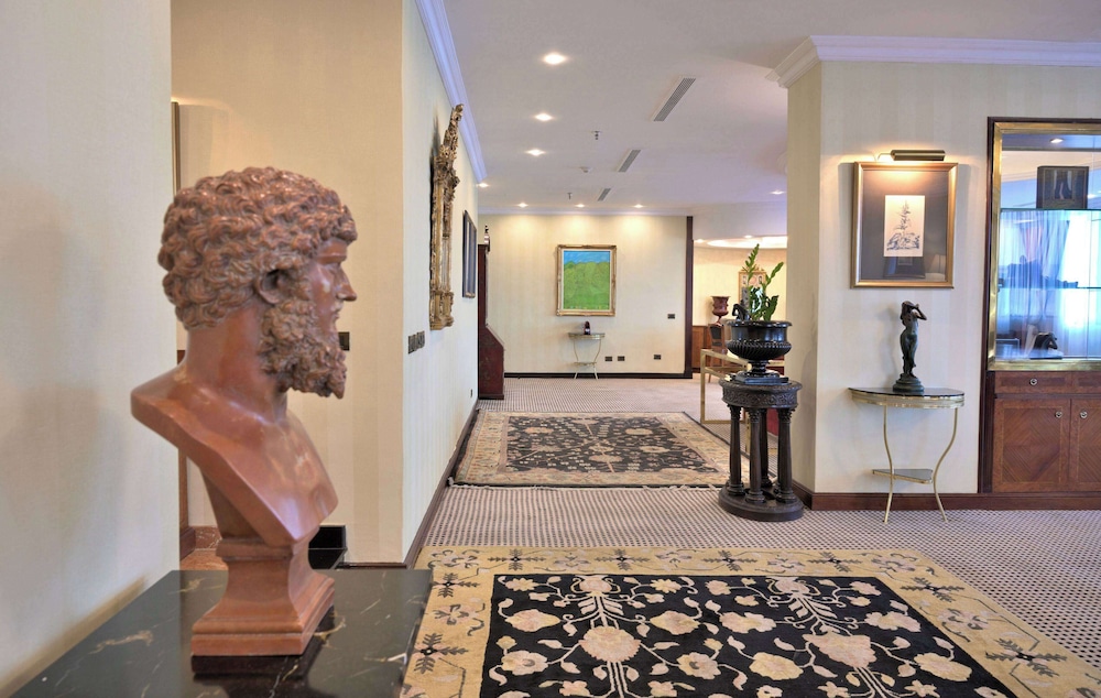 Presidential Suite photo 3