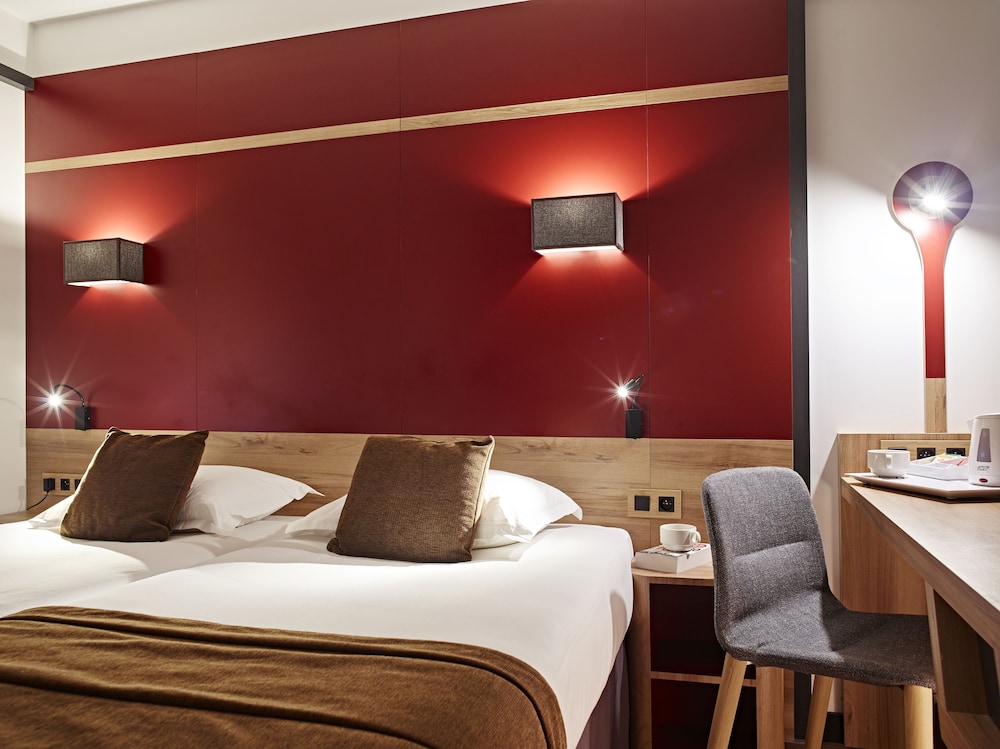 Standard Twin Room photo 2
