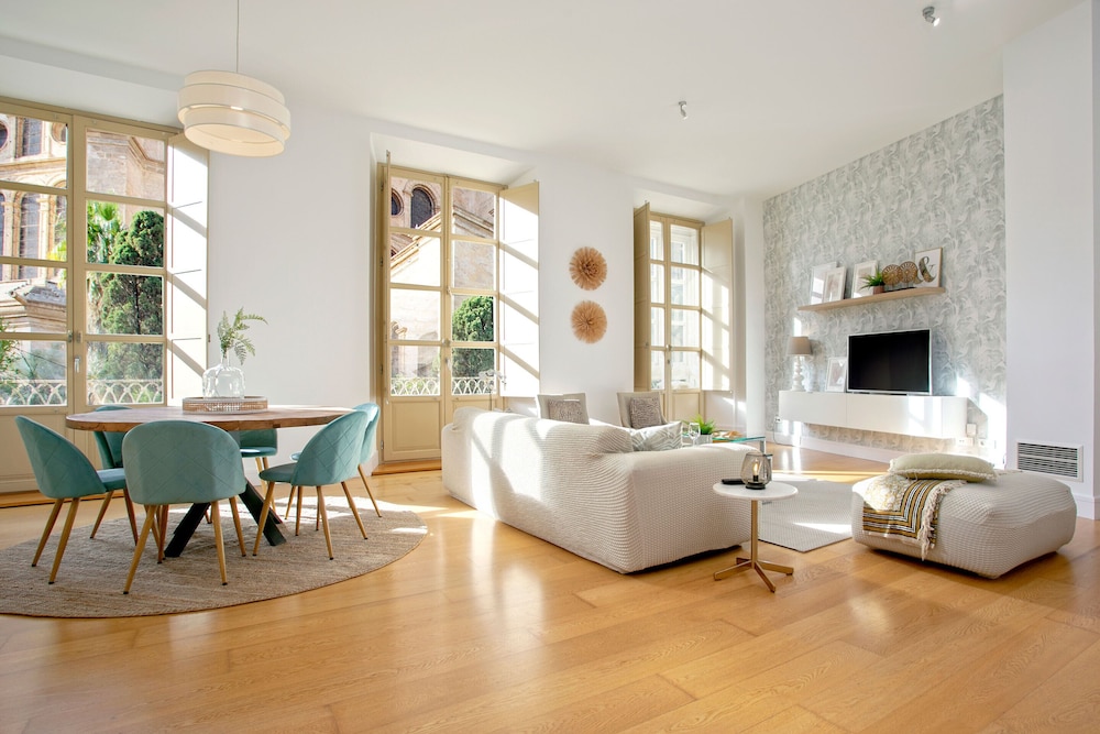 Apartment (3 Bedrooms)