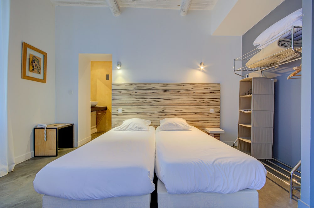 Twin Room, City View photo 1