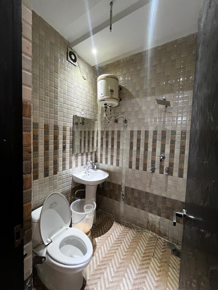 Royal Room photo 2
