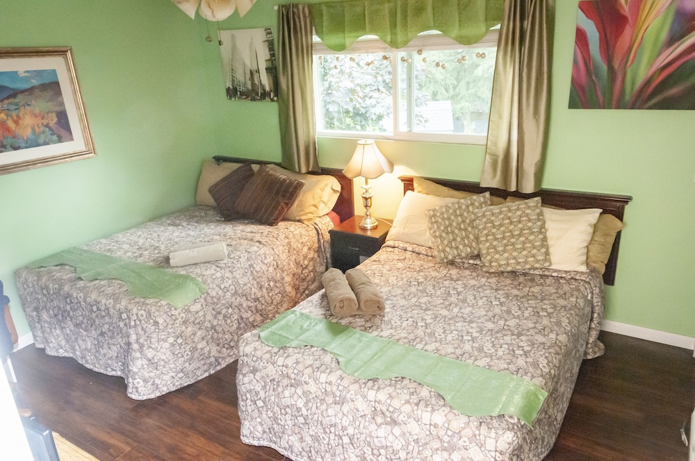 Family Quadruple Room photo 3