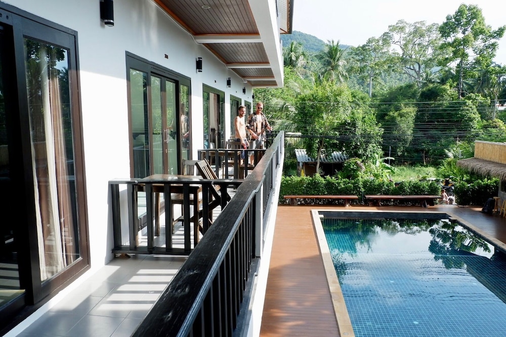 Double Room, 1 King Bed, Balcony - Photo 7
