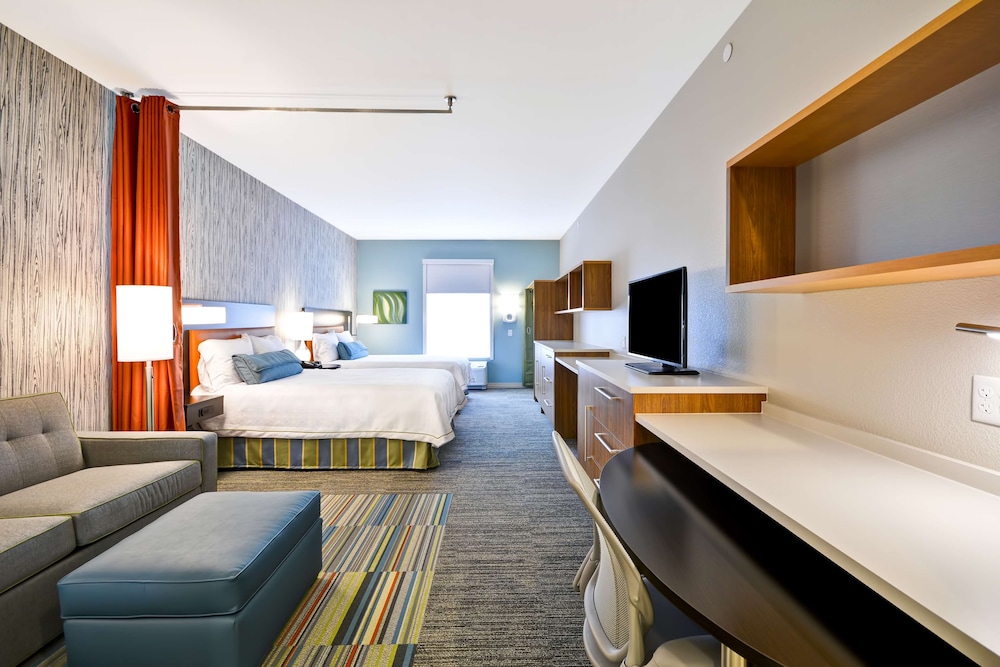 Studio, Multiple Beds, Accessible, Bathtub