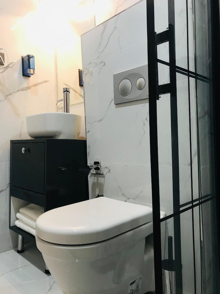Senior Suite, 1 Bedroom, City View photo 3