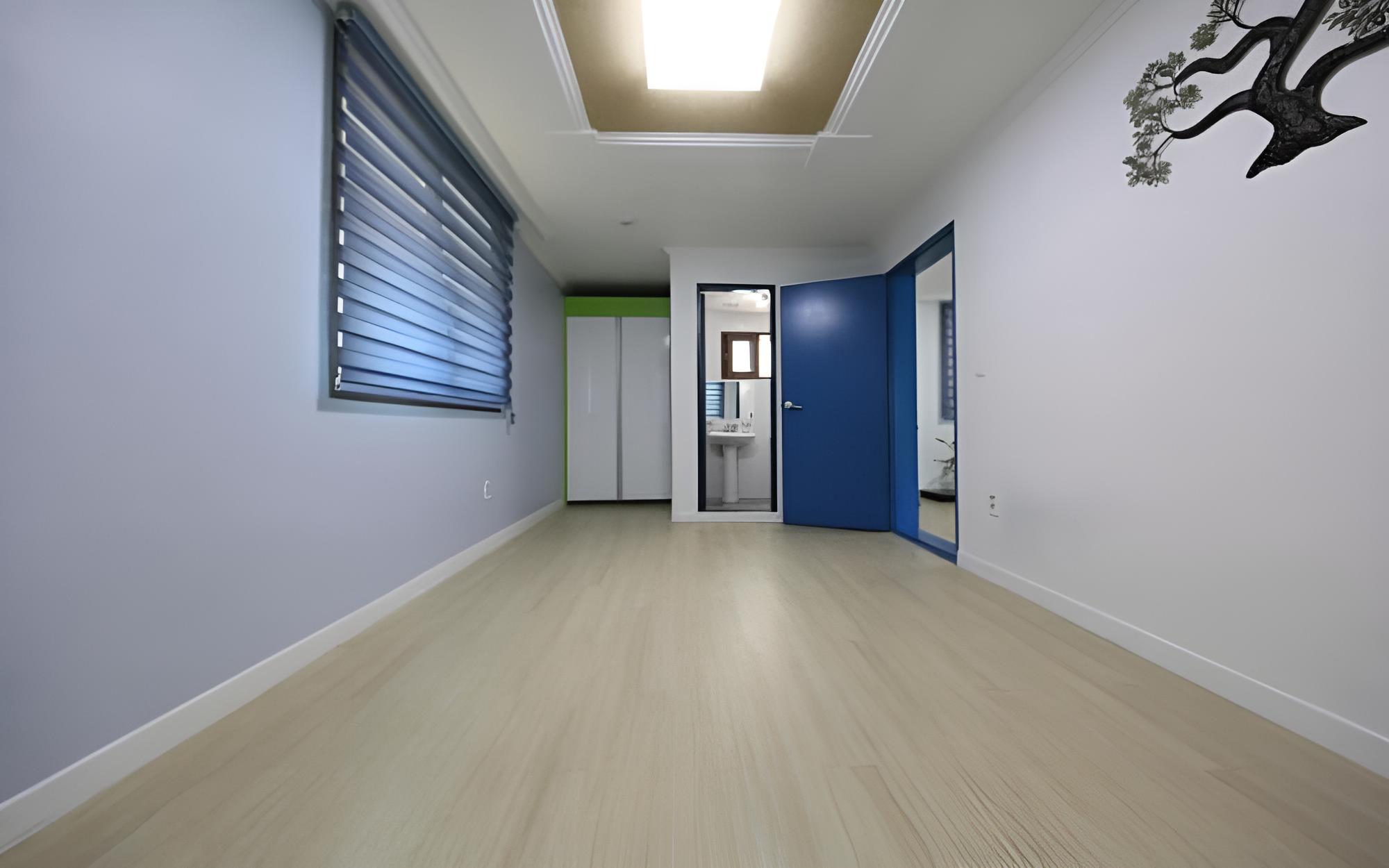 Room (100 (large rooms karaoke rooms)) photo 3