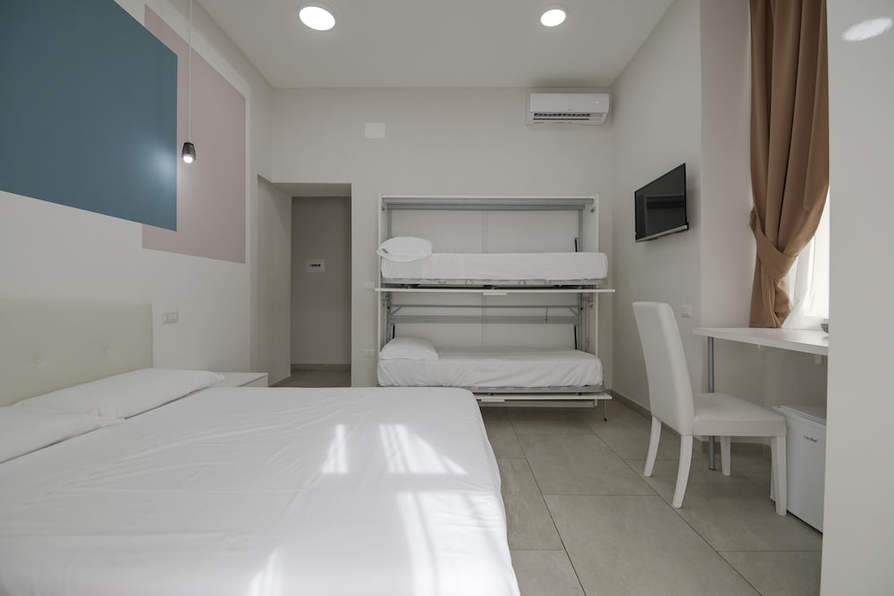 Deluxe Quadruple Room