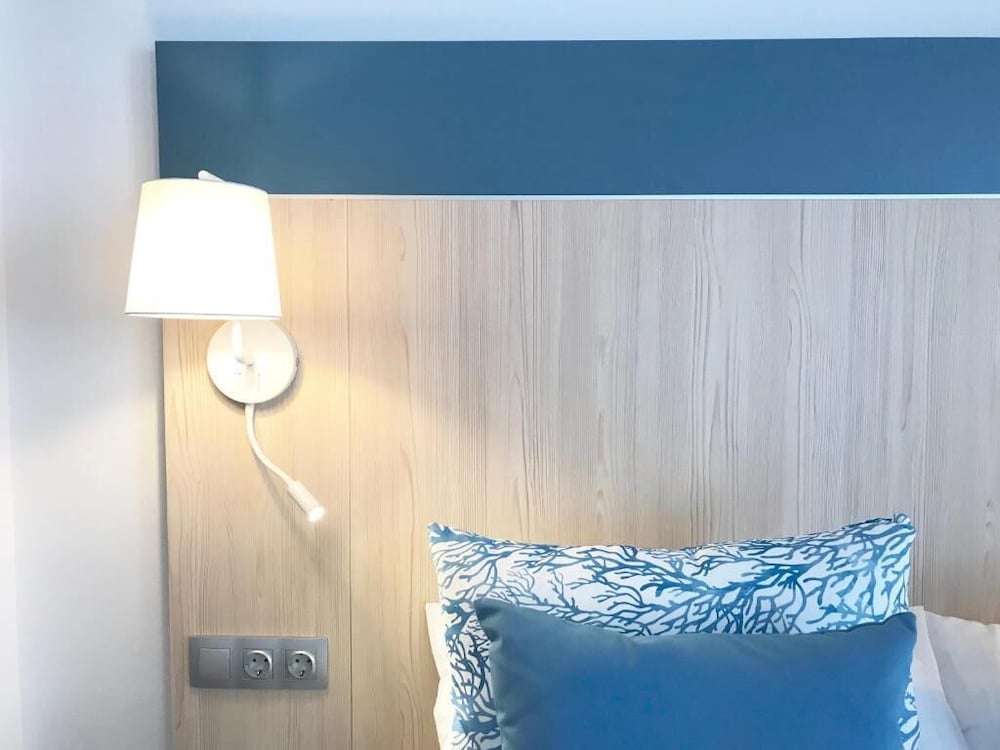 Family Quadruple Room, Balcony, City View photo 2