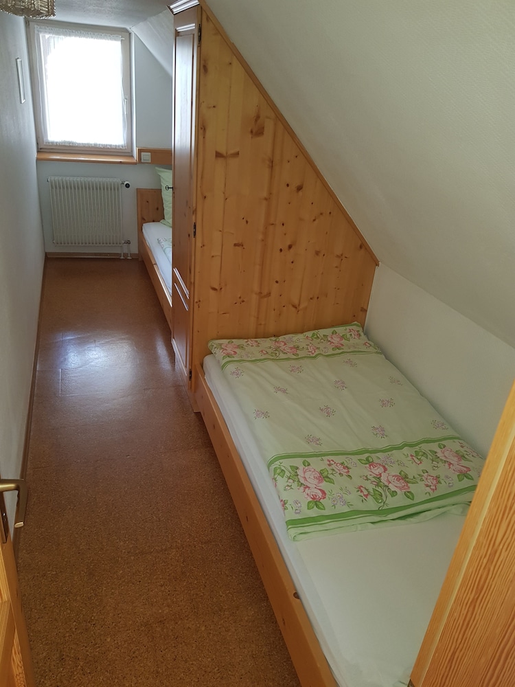 Deluxe Quadruple Room - Photo 3