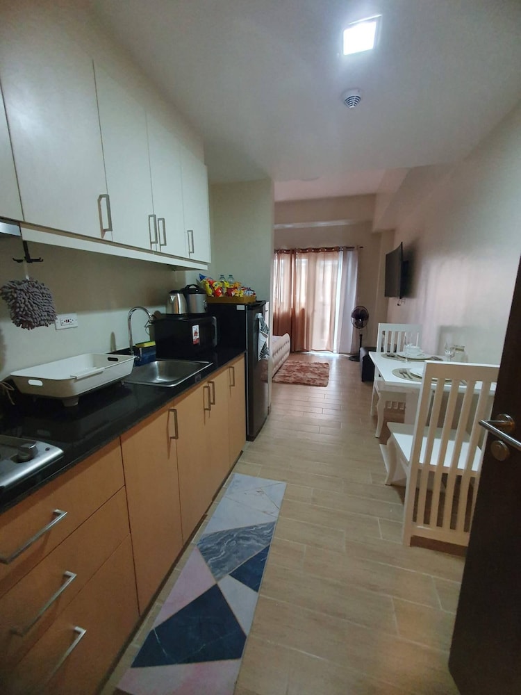 Condo, 1 Bedroom, Accessible, Smoking