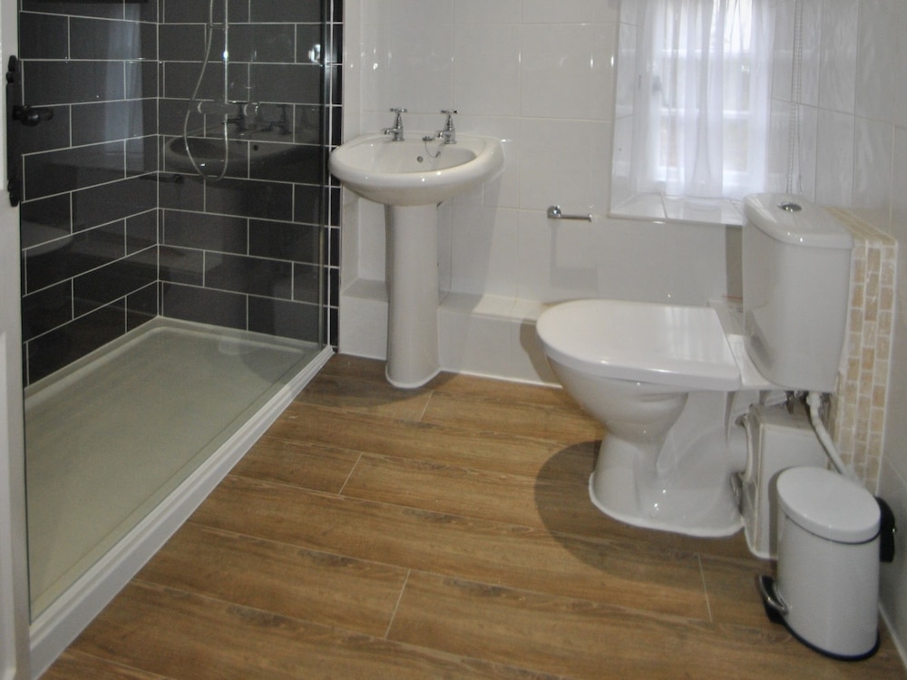 Luxury Double or Twin Room, Ensuite - Photo 2