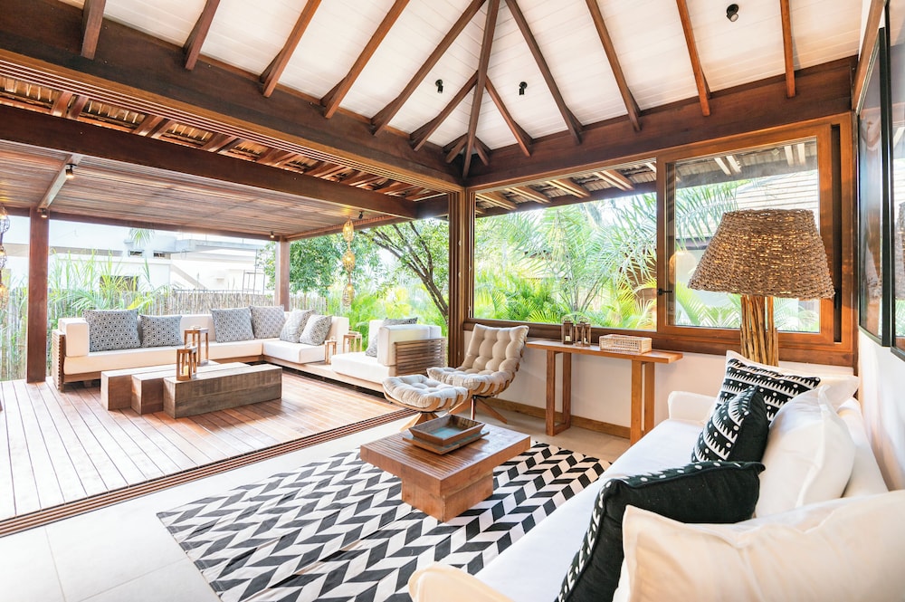Superior Villa photo 1
