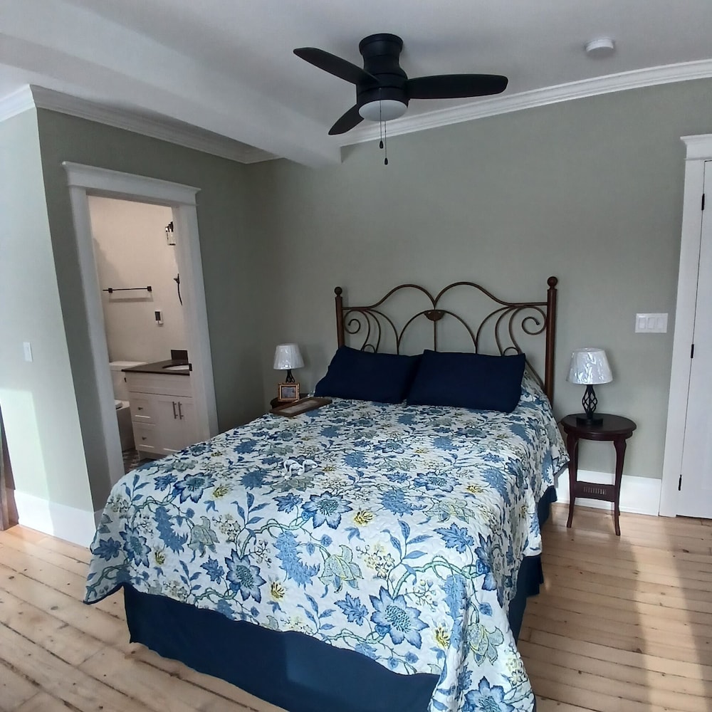Deluxe Single Room, River View photo 2