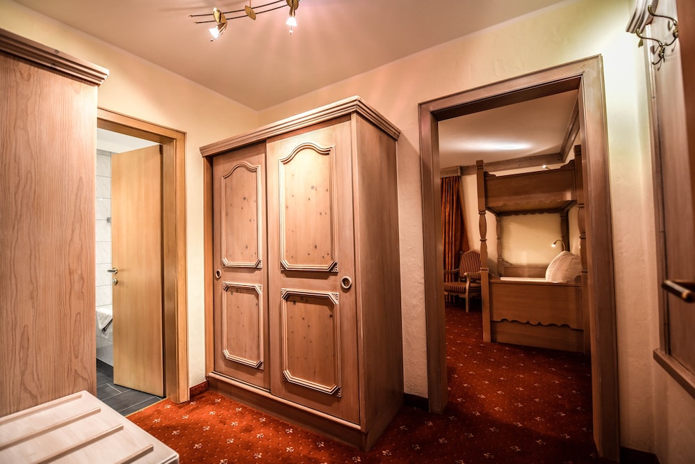 Quadruple Room, Balcony (Mehrbettzimmer)