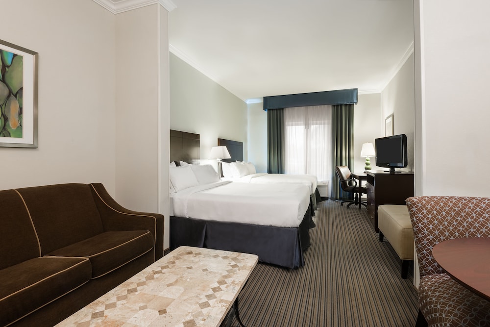 Suite, Multiple Beds - Photo 1