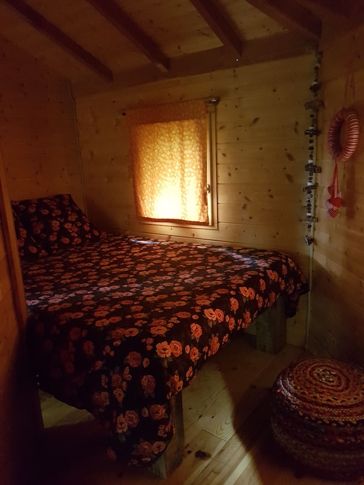 Tree House (Jaspee)