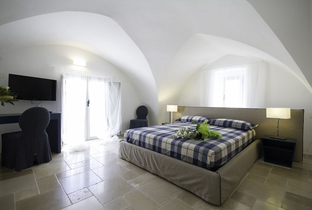 Luxury Suite photo 1