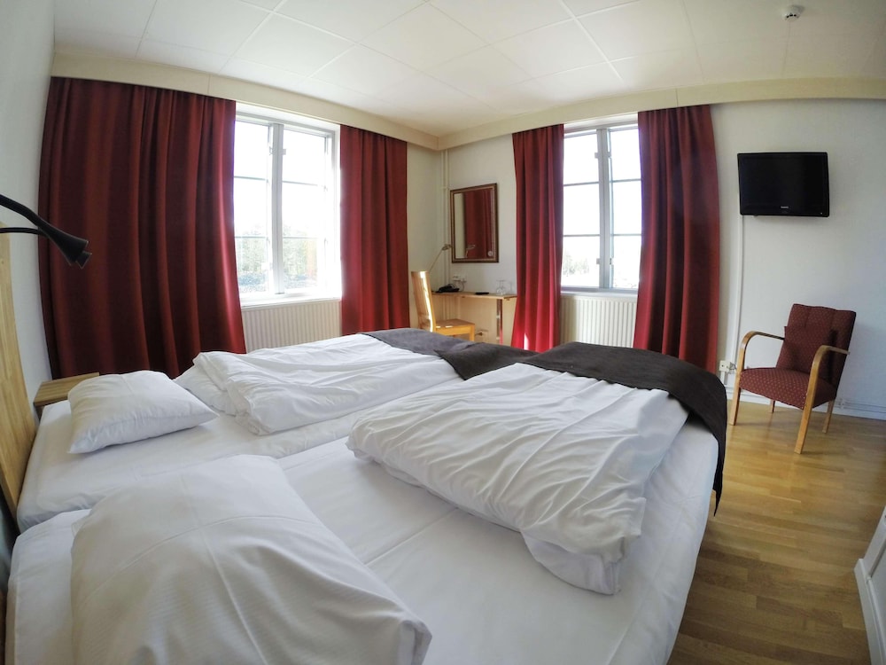 Standard Twin Room photo 2