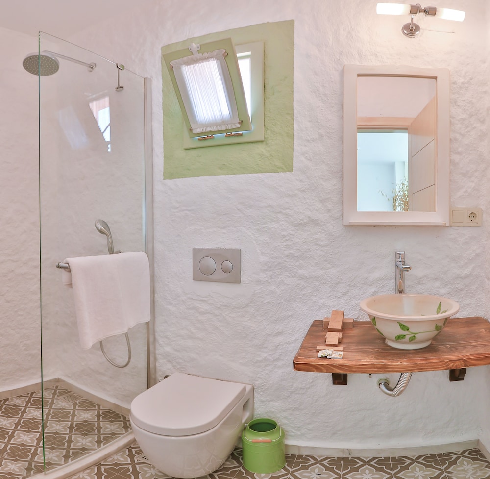 Standard Double or Twin Room, City View photo 2