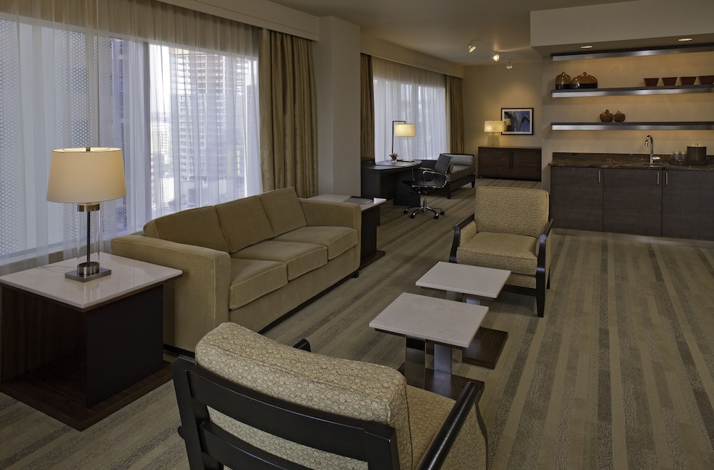 Luxury Suite, 1 King Bed - Photo 2