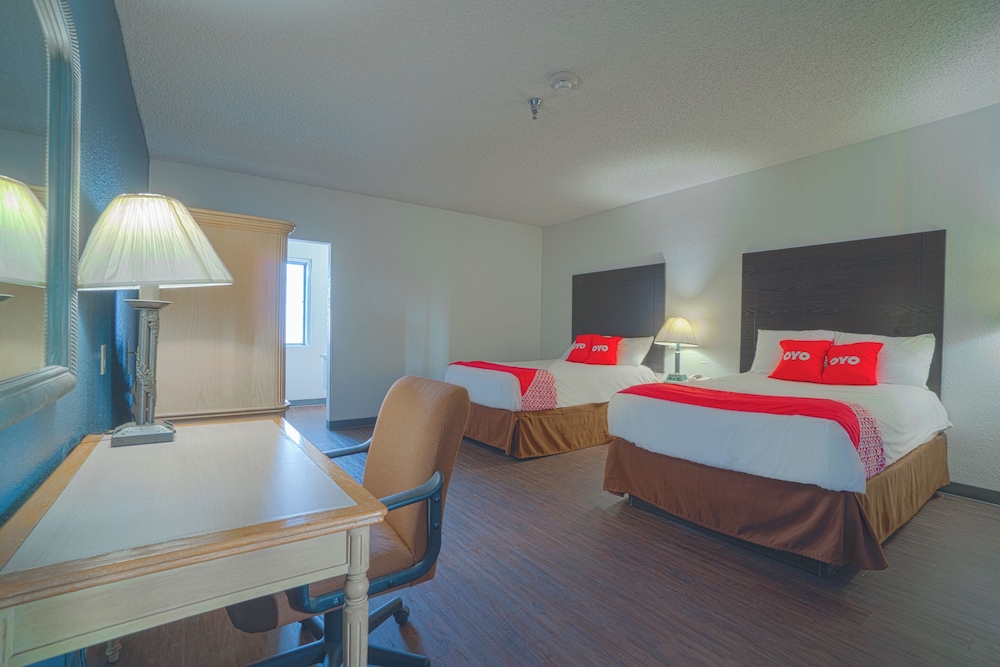 Room, 2 Double Beds - Photo 2