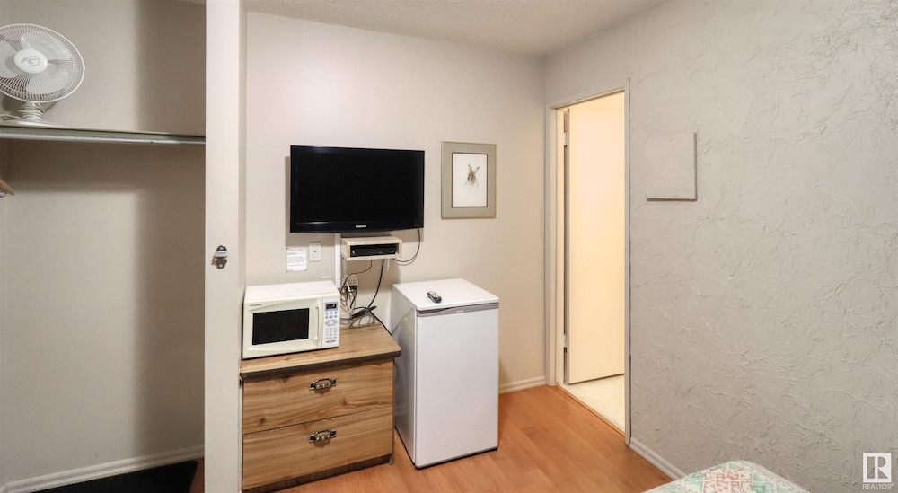 Signature Double Room, 2 Queen Beds photo 2